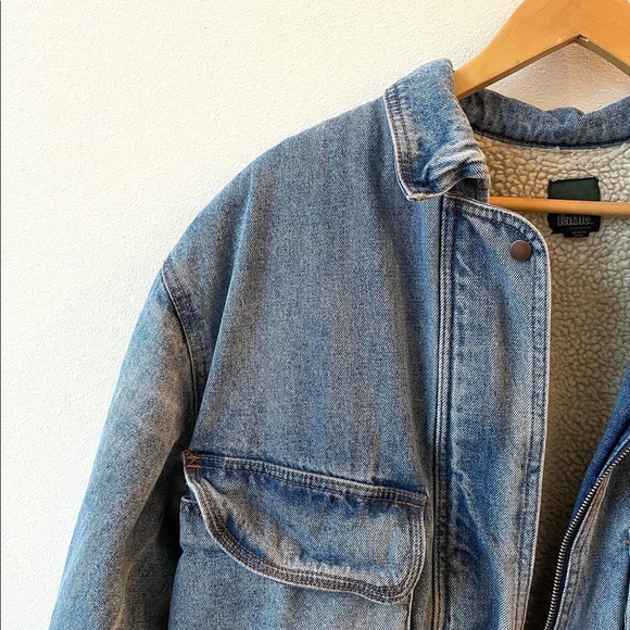 💕host pick💕sherpa lined trucker jacket - Picture 4 of 4